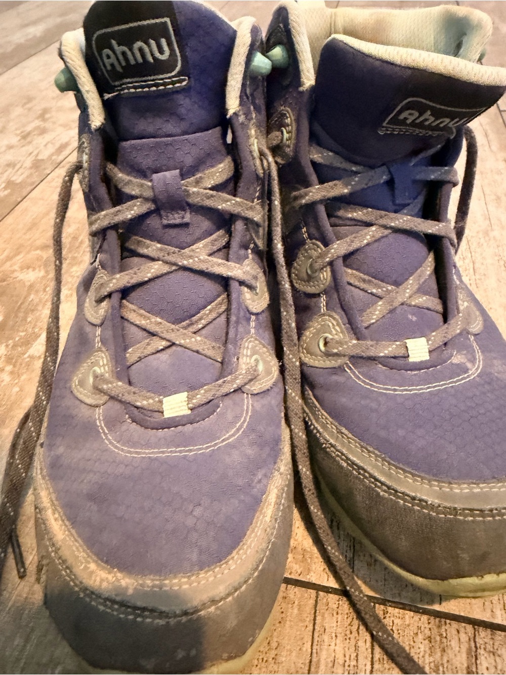 Ahnu Women’s Vibram Waterproof Purple and Gray Trail Boots for Hiking Size 8.5